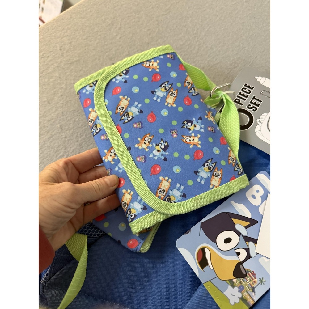 Bluey Kids‎ 5 Piece Backpack Set Lunch Bag Water Bottle Accessory Innovations - Picture 4 of 8